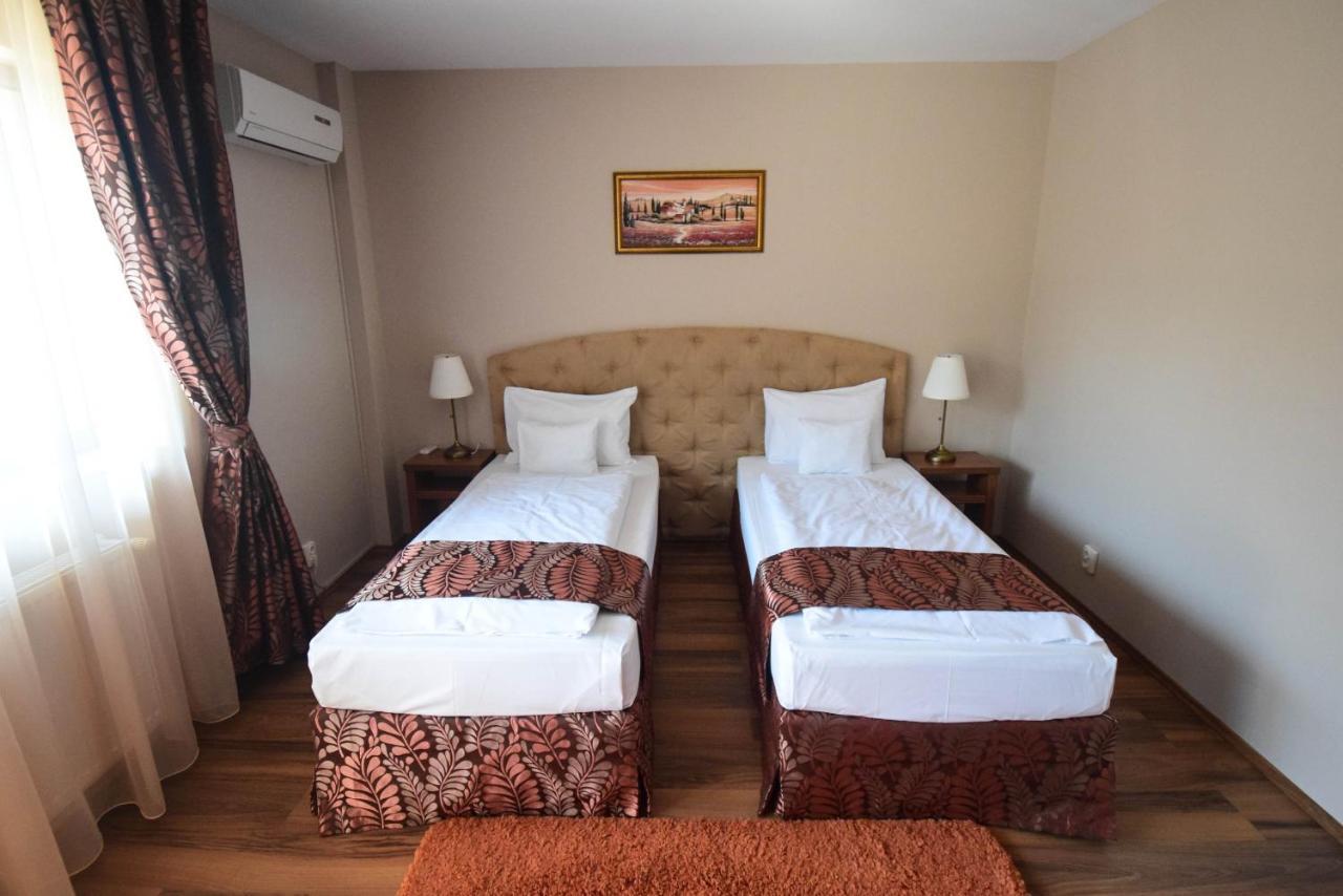 Cabrio Apart Hotel Cluj-Napoca Luaran gambar
