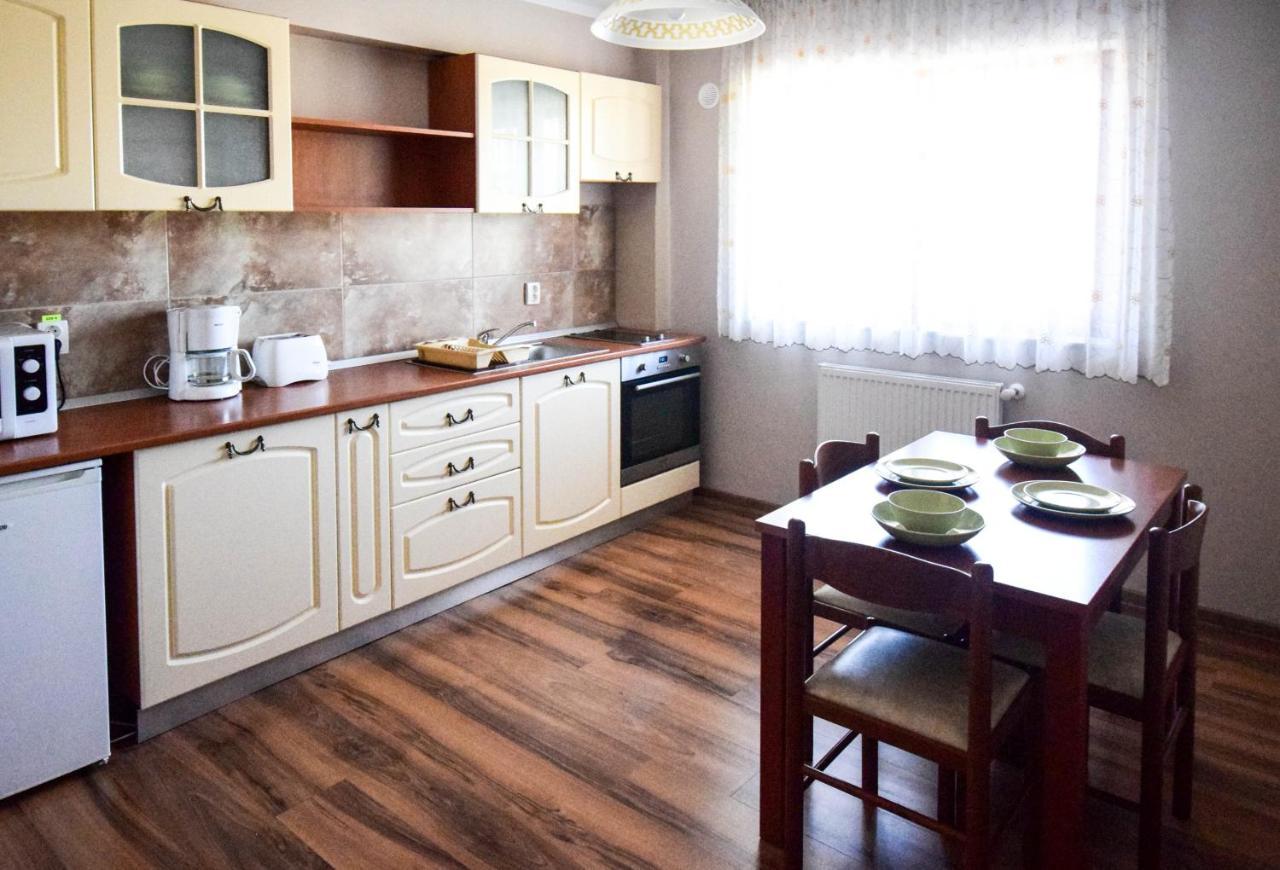 Cabrio Apart Hotel Cluj-Napoca Luaran gambar