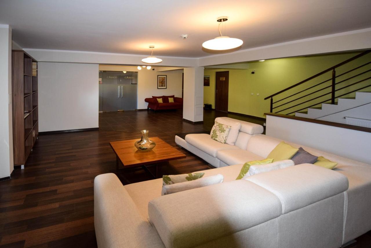 Cabrio Apart Hotel Cluj-Napoca Luaran gambar