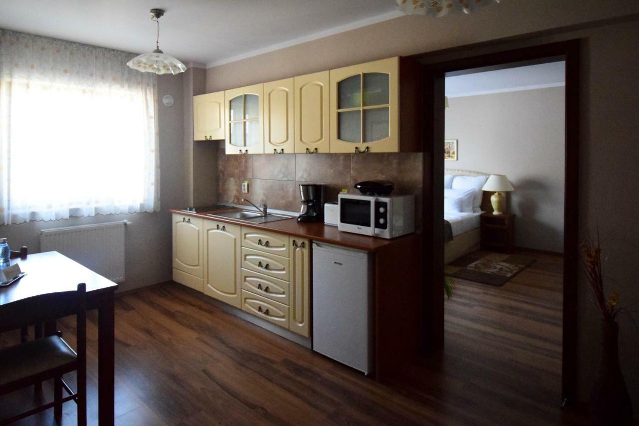 Cabrio Apart Hotel Cluj-Napoca Luaran gambar