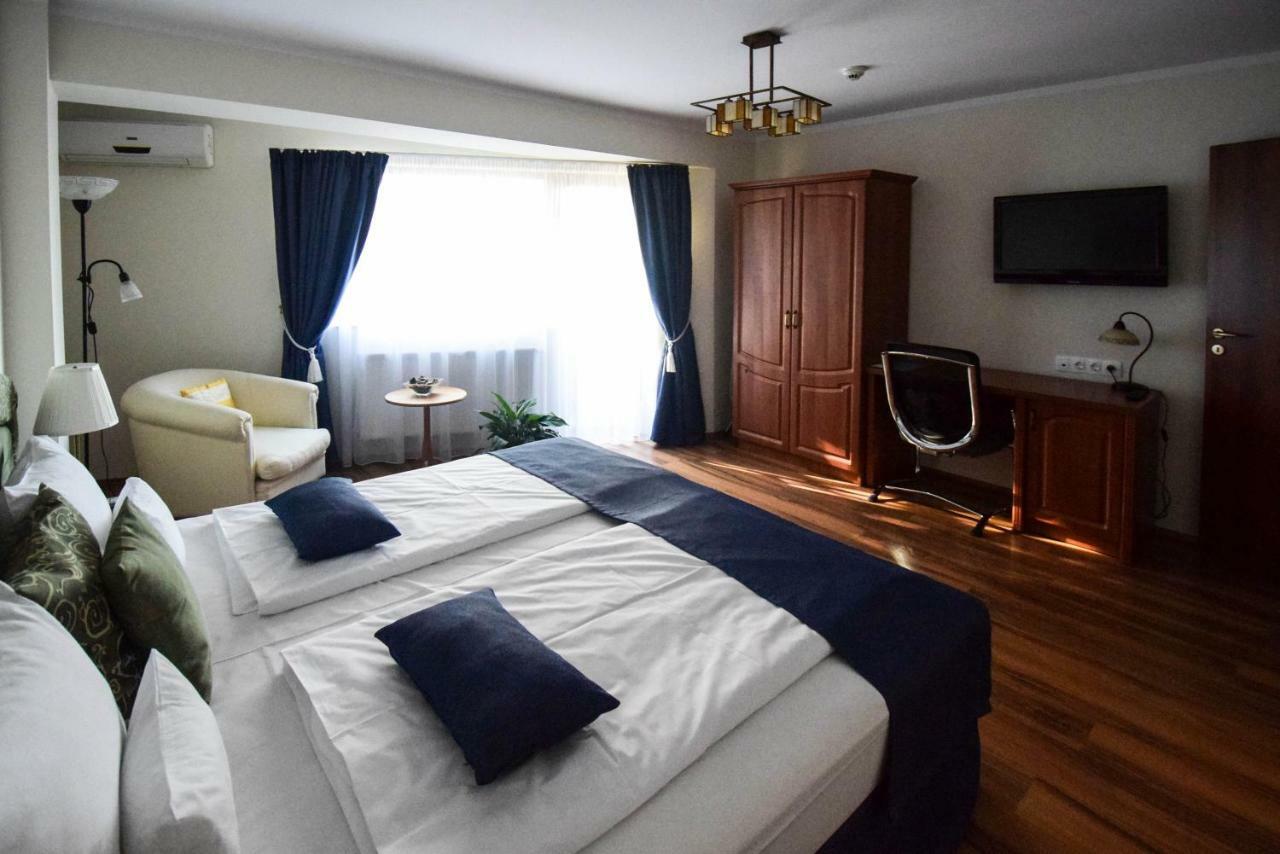 Cabrio Apart Hotel Cluj-Napoca Luaran gambar