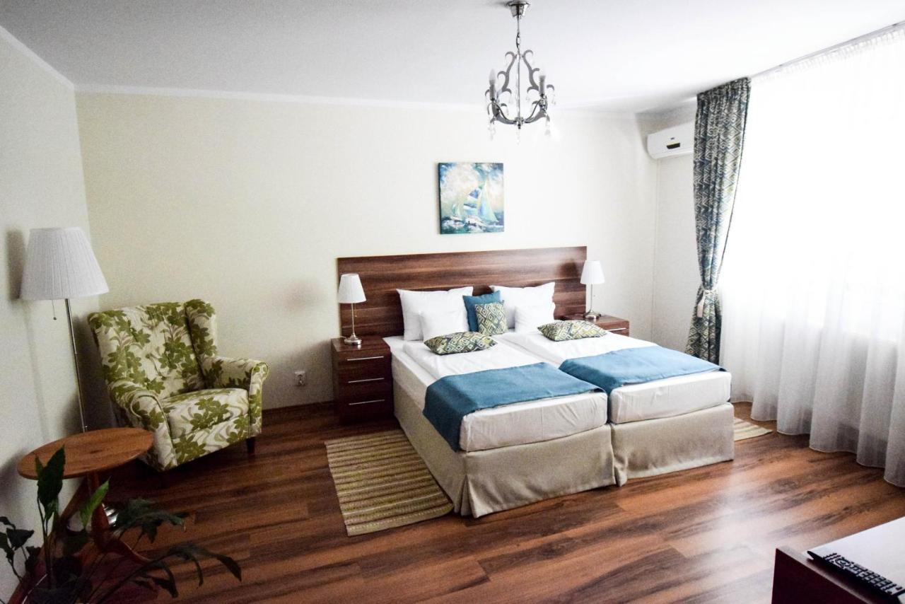 Cabrio Apart Hotel Cluj-Napoca Luaran gambar